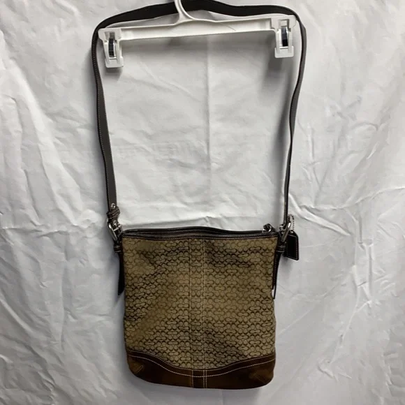 Coach Bag - Picture 3 of 16